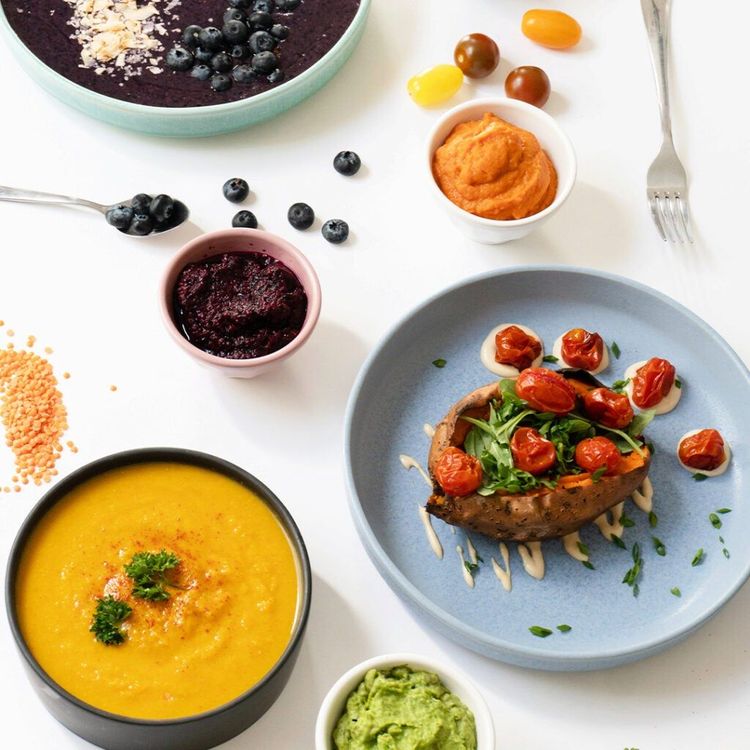 Easy, vegan meals to feed the whole family. 