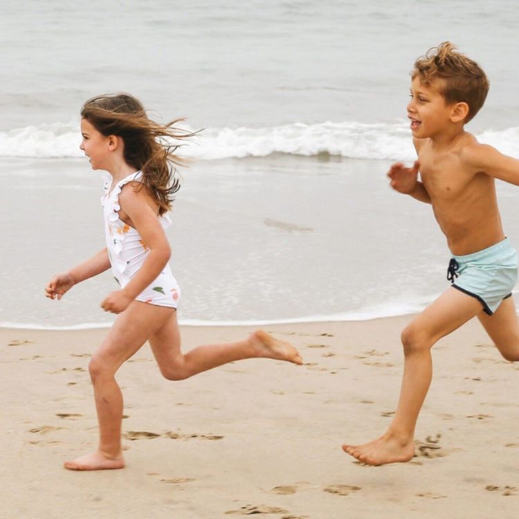 Parental Arts: A Day At The Beach