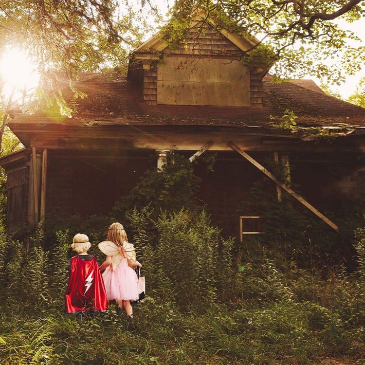 5 DIY Haunted House Ideas | Maisonette