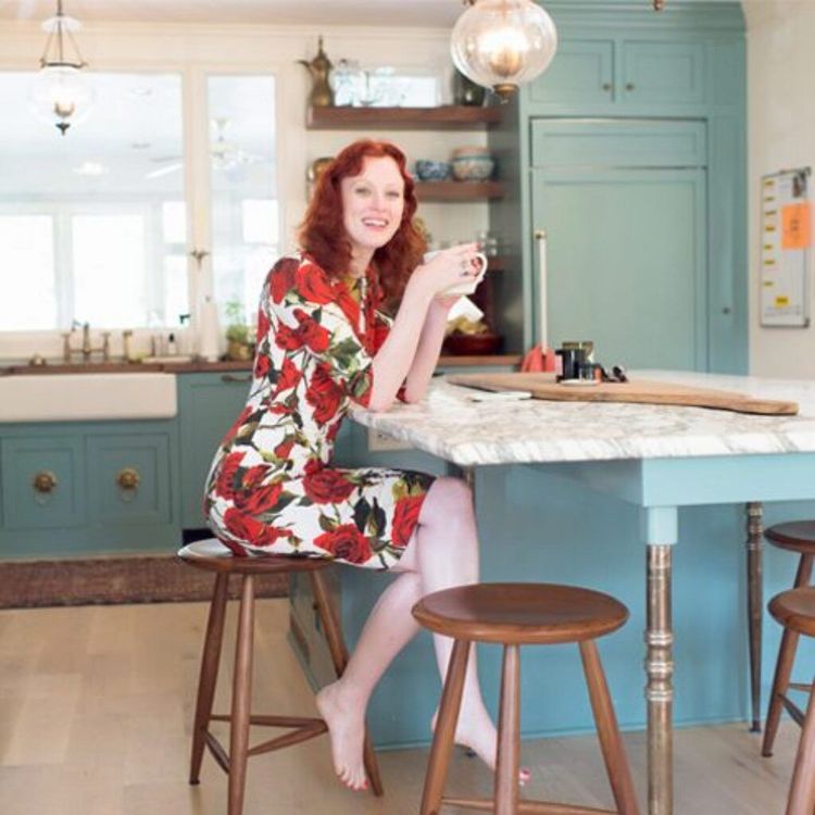Karen Elson on Motherhood and Music 