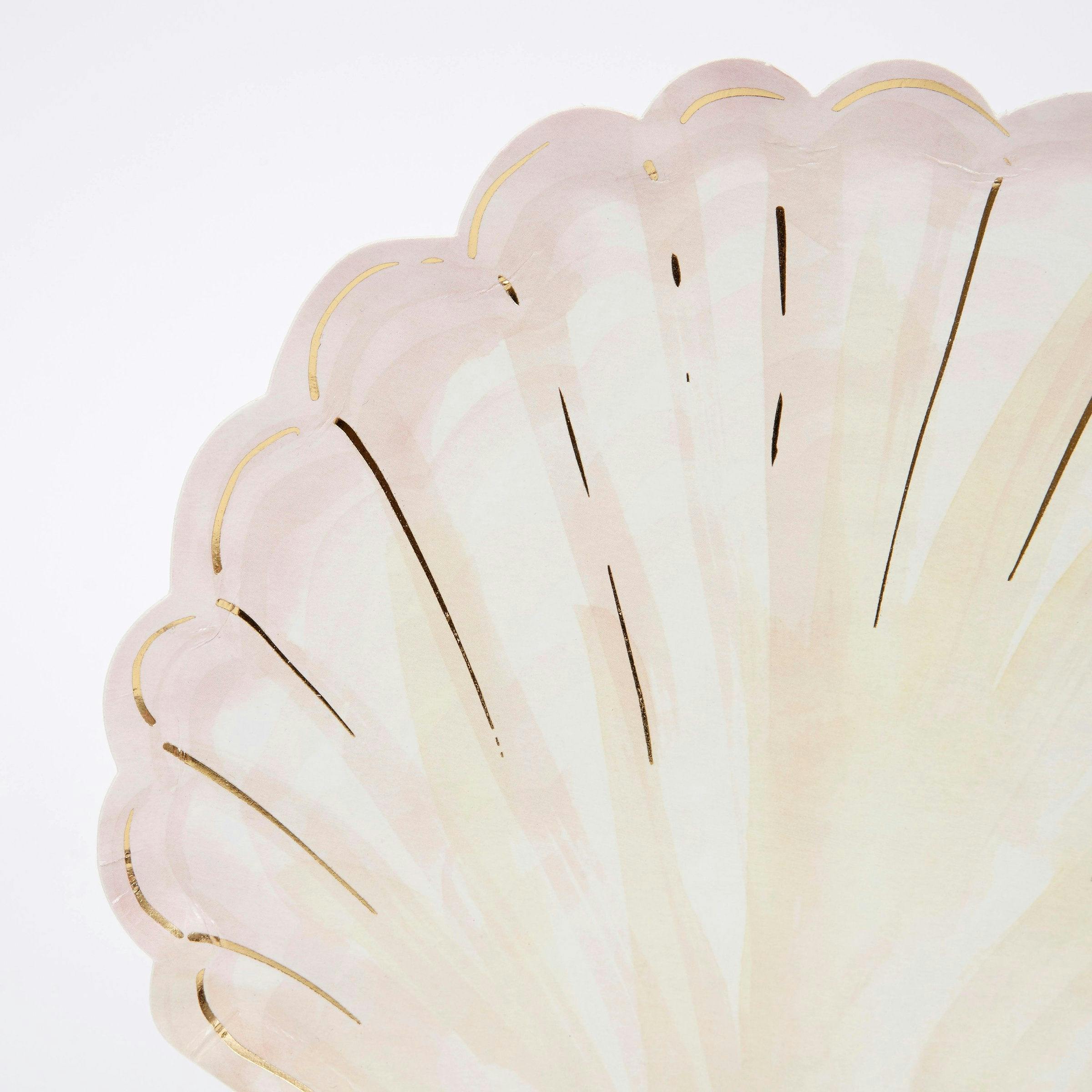 Watercolor Clam Shell Plates