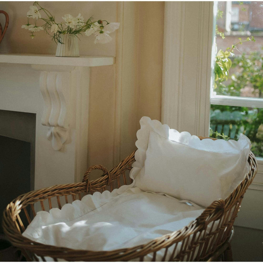 Scalloped Starlight Baby Duvet, White