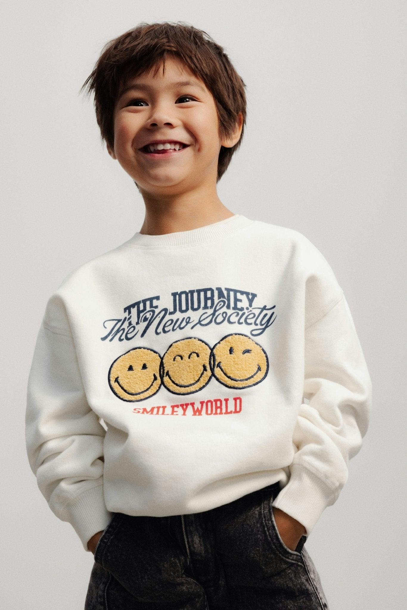 Smiley Sweatshirt Whisper White
