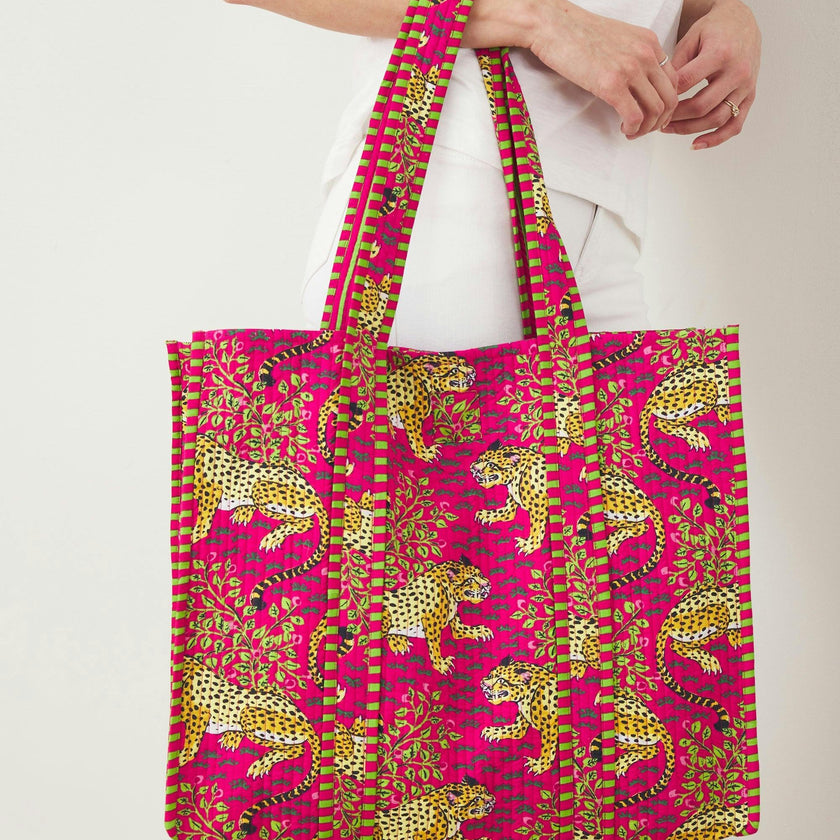 Bagheera - The Traveler Tote - Hot Pink