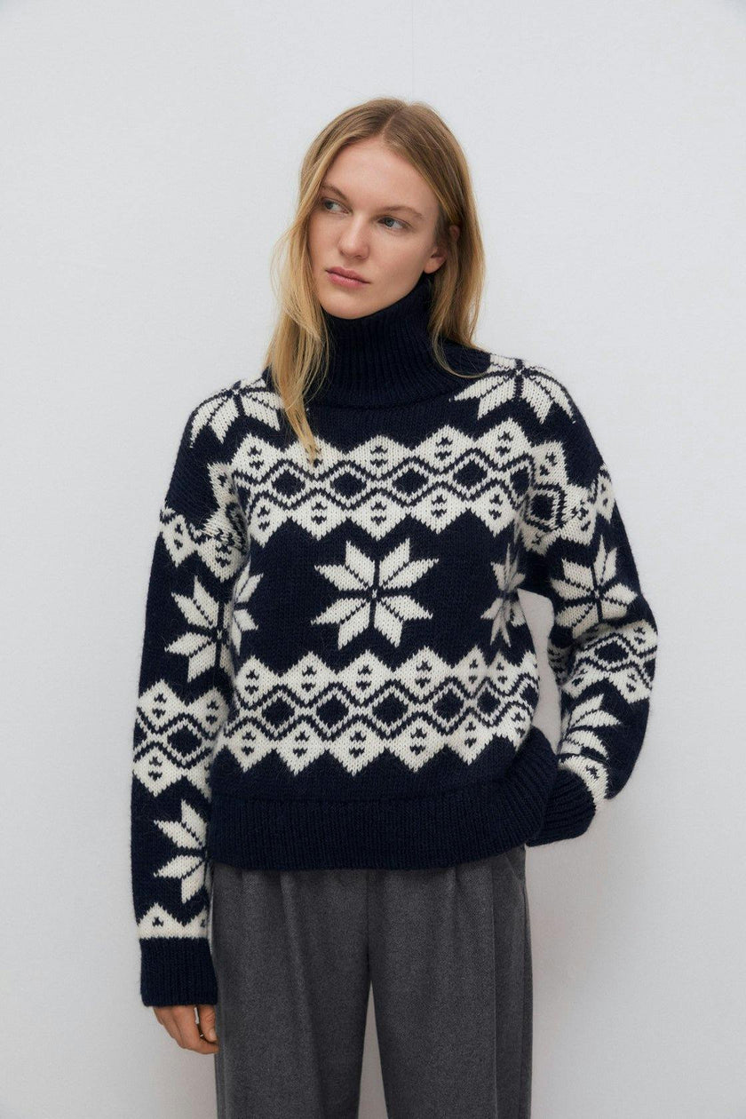 Neriana Woman Jumper