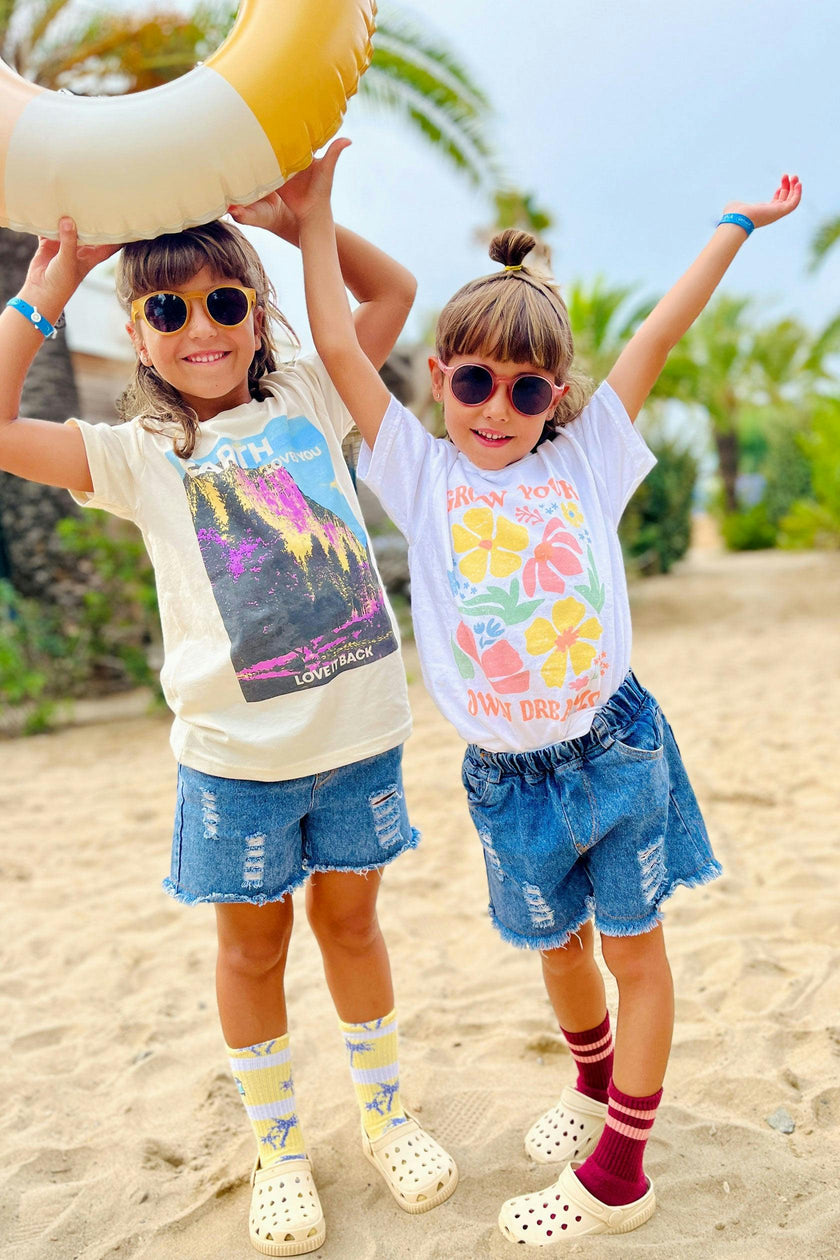 Kid's Love it back t-shirt, Unisex