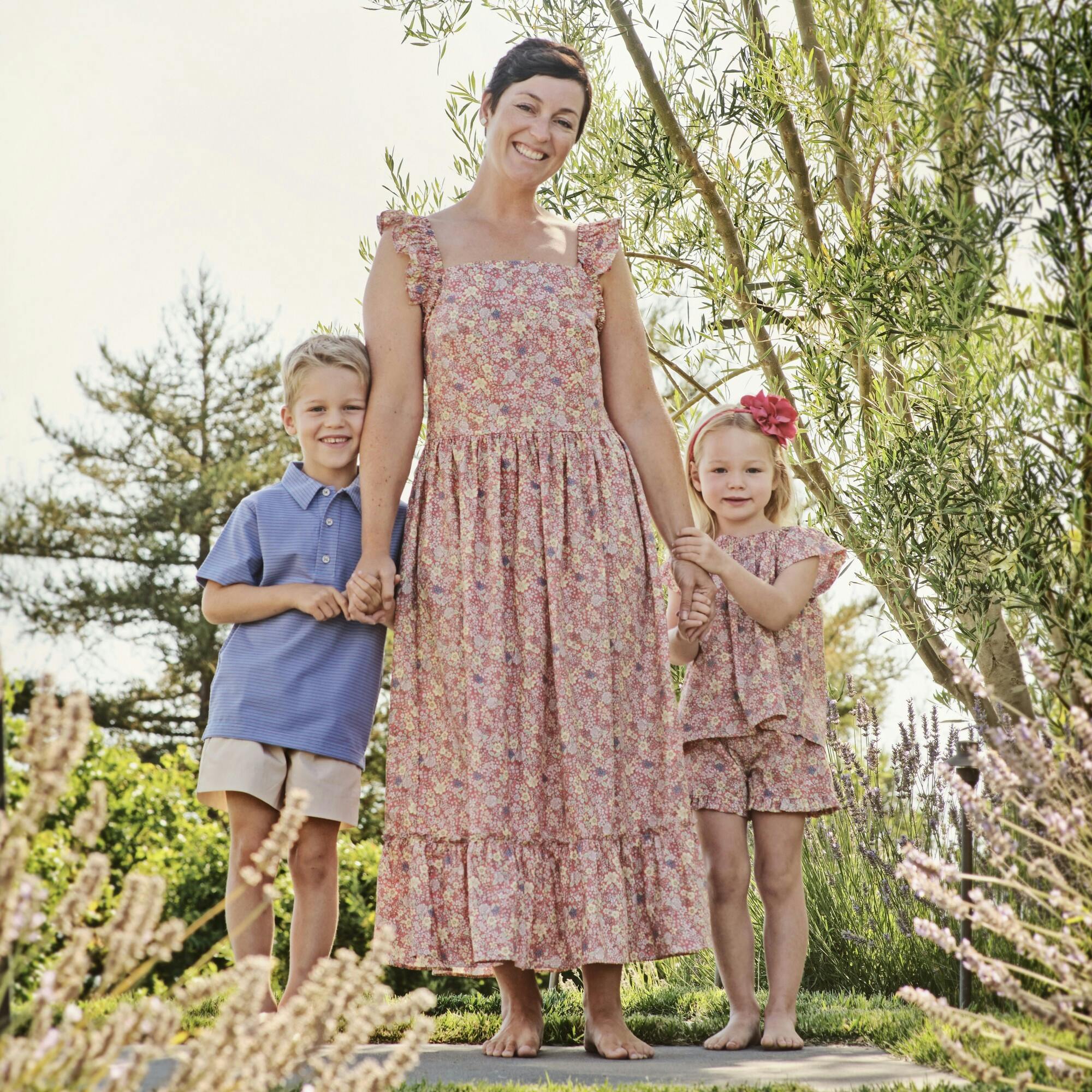 Queen B Jacqueline Women'S Flutter Sleeve Maxi Dress, Florals