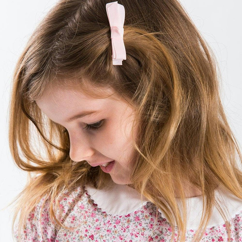 Small Bow Hair Clip in Powder Pink