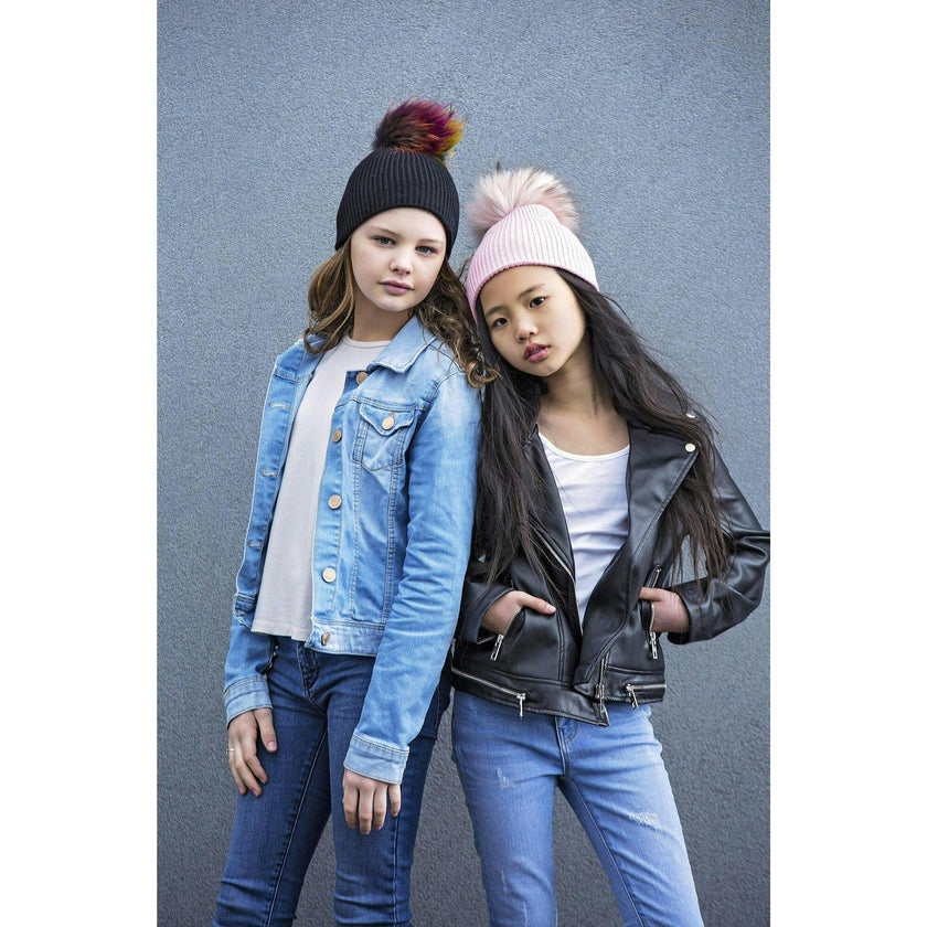 Knitted Wool Hat With A Genuine Fur Pom (TikTok)