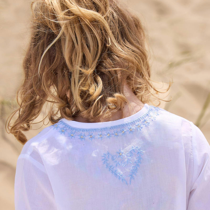 Embroidered Kaftan in White/Blue
