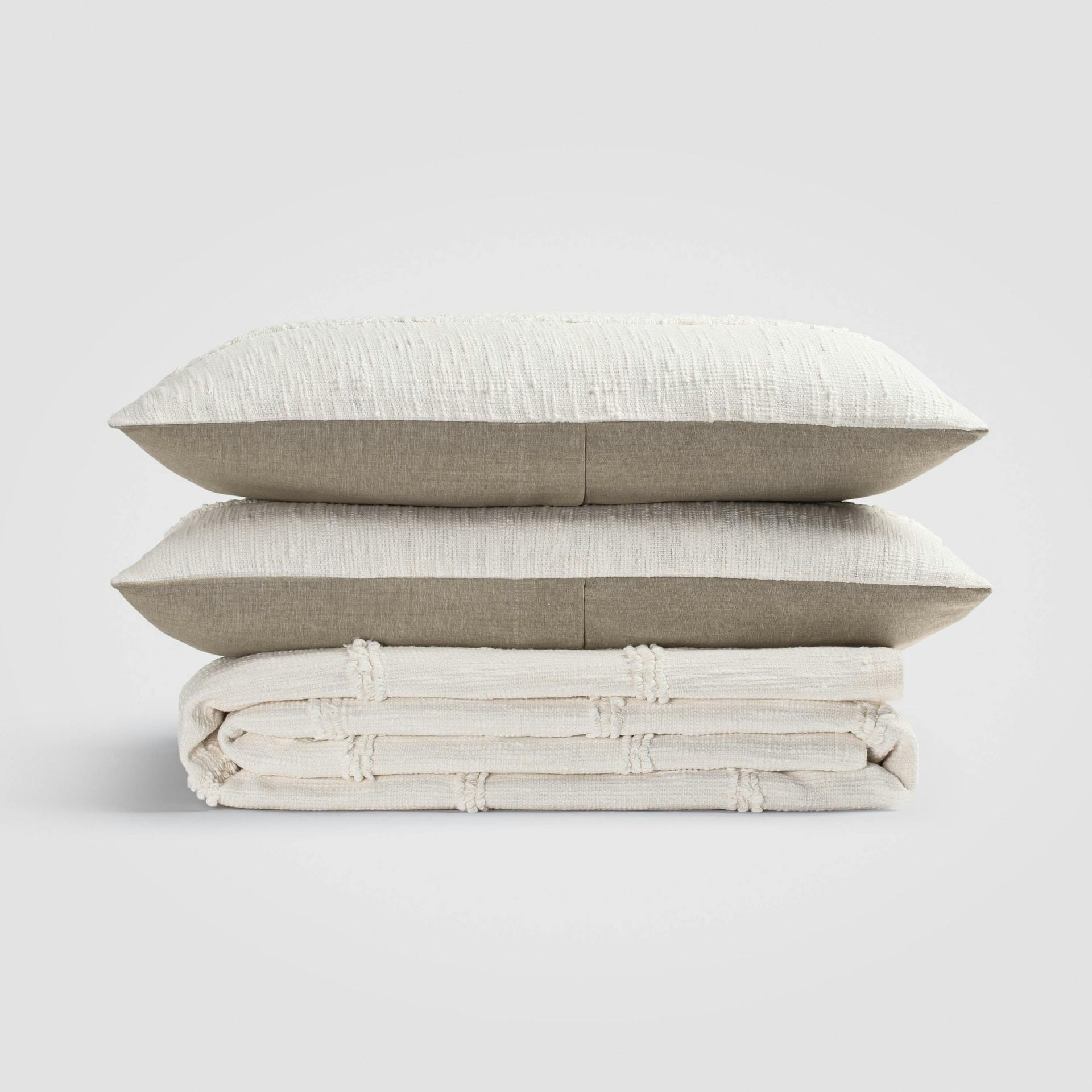 White Fringe Bedspread & Sham Set