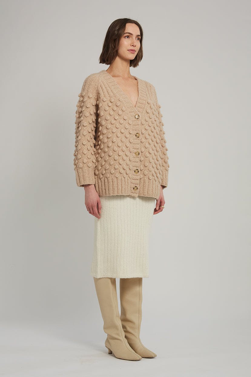 LIAN CARDI | PALE CAMEL