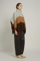 OLIVIA PONCHO