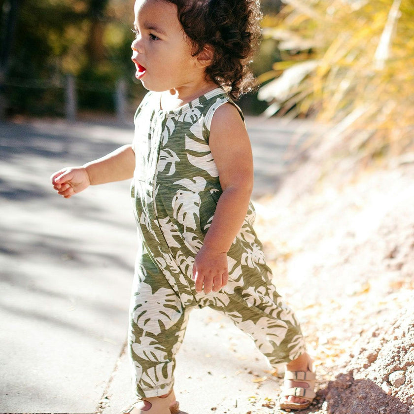 Island Leaf Silhouette Slub Cotton Sleeveless Jumper