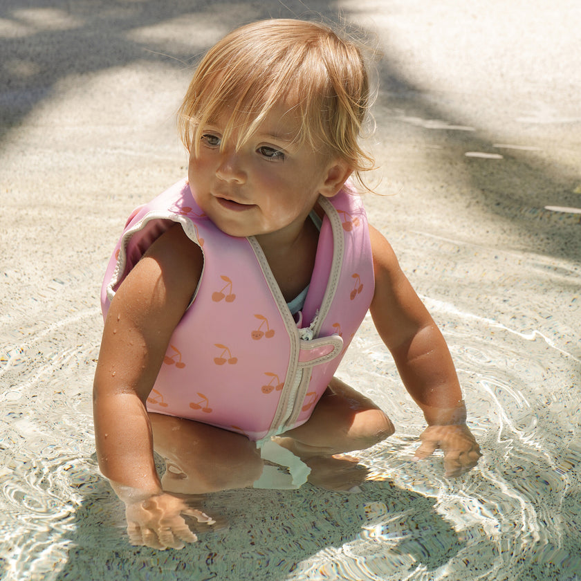 Swim Vest: 2/3