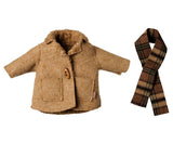 Jacket and scarf - Medium mouse