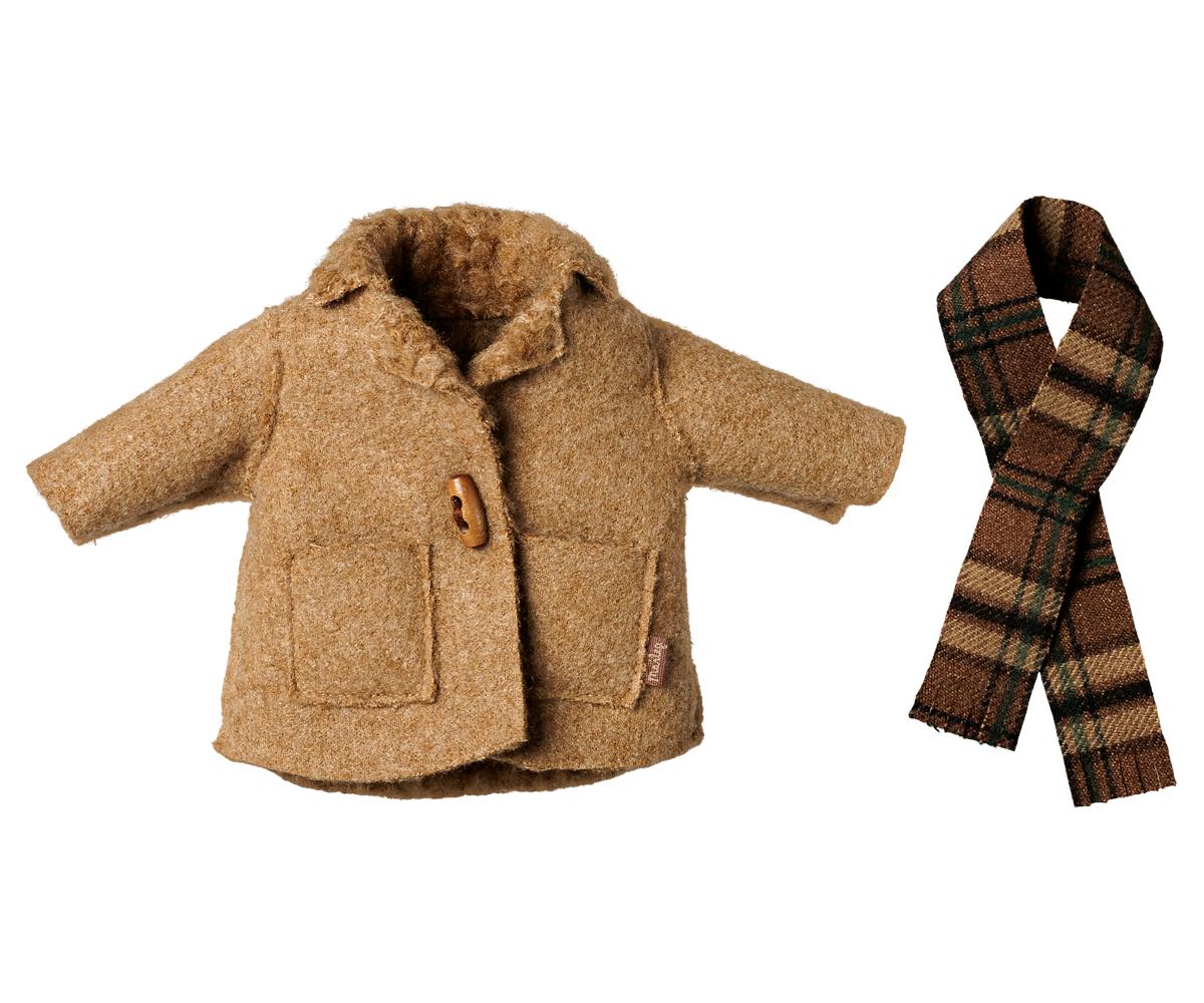 Jacket and scarf - Medium mouse