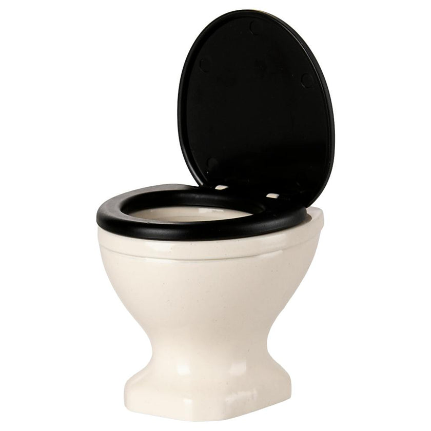 Water Closet, Mouse