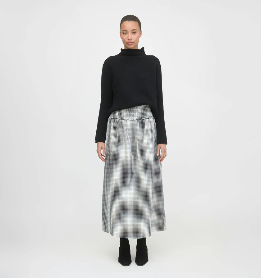 The Delphine Nap Skirt - Black/Sand Gingham