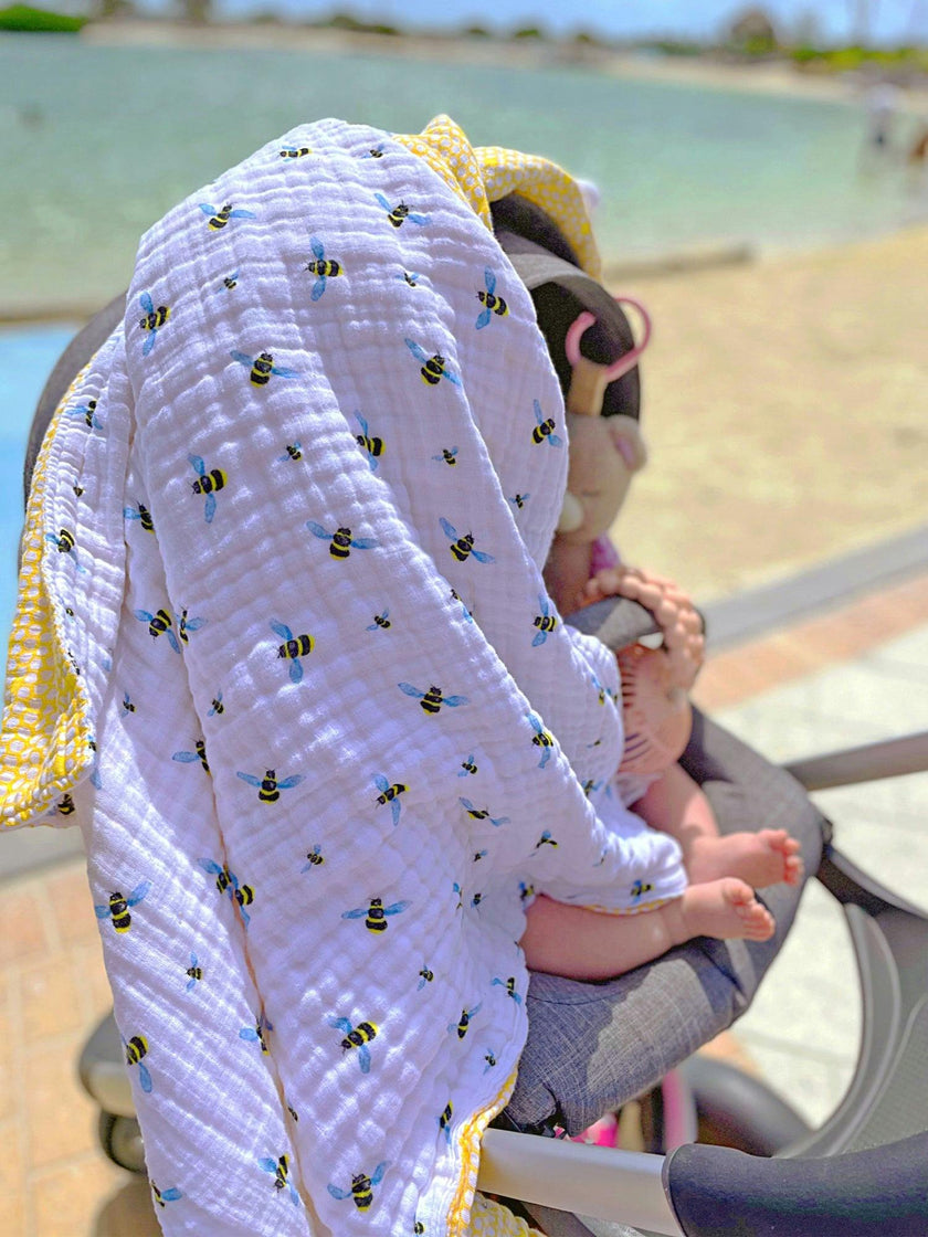 Organic Muslin Four-Layer Reversible Snug Blanket