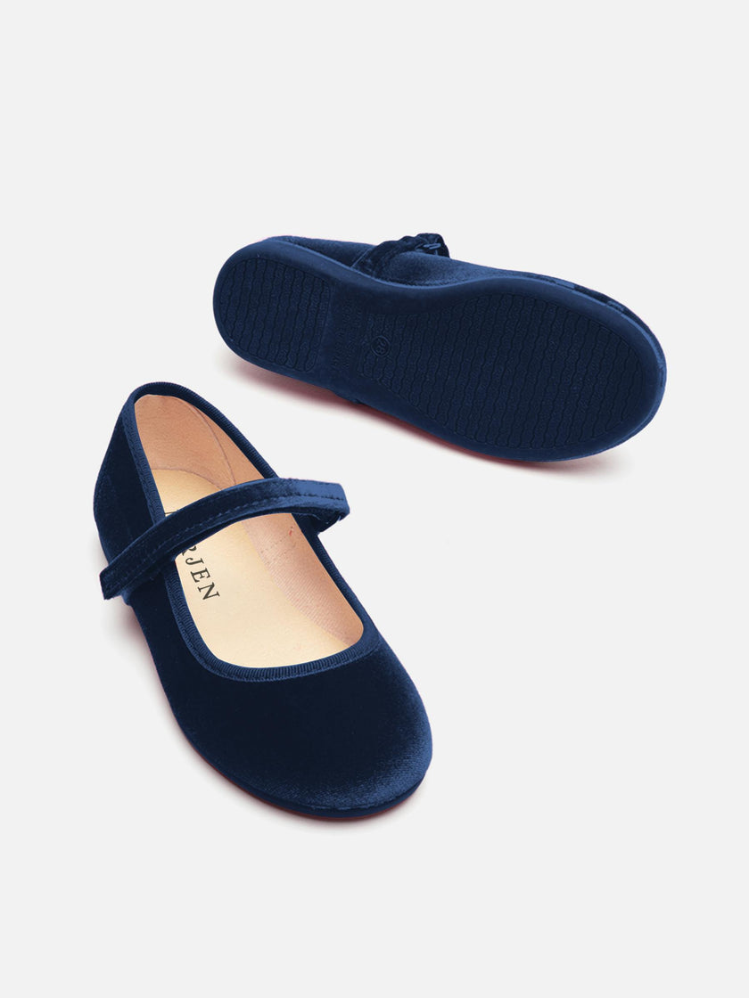 Cassie Navy