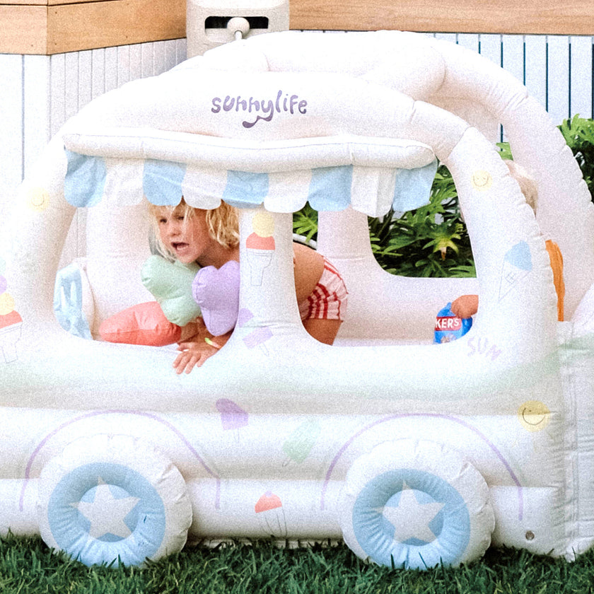 Inflatable Cubby: Summer Sundae