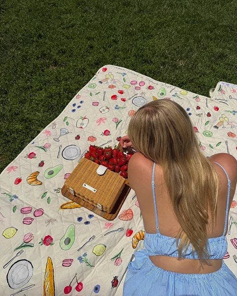 Cream Quilted Fold Up Picnic Blanket with Floral Picnic Print