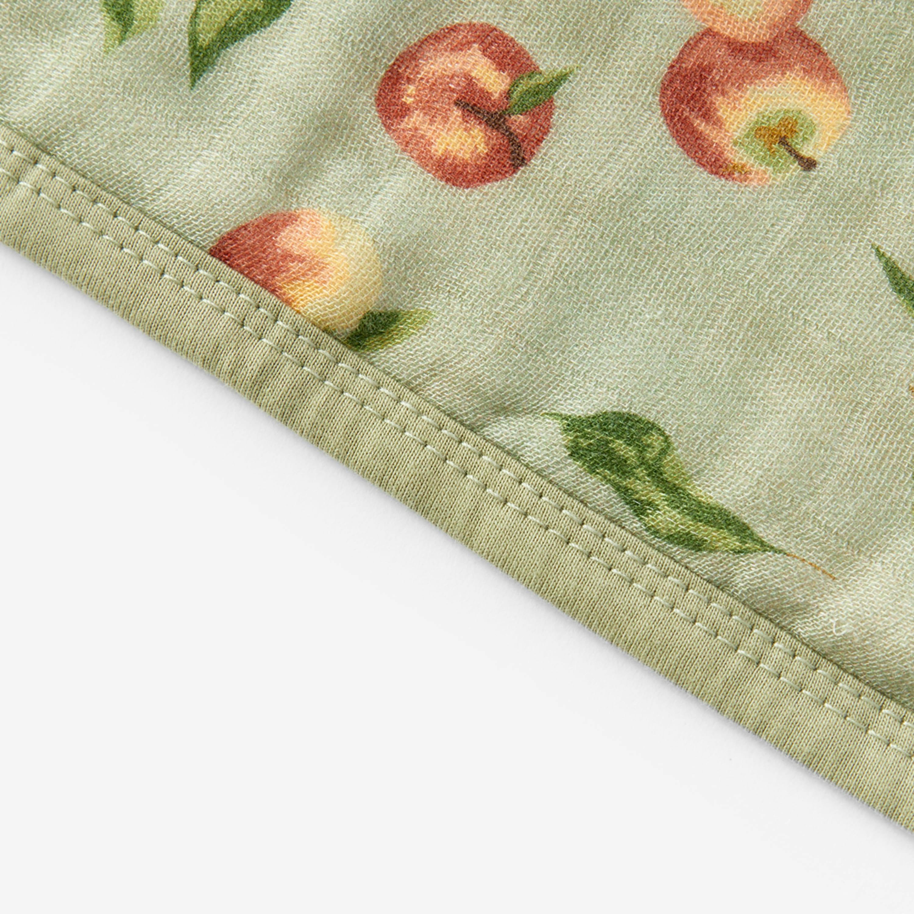 Apple Orchard Contour Four Layer Burp Cloth