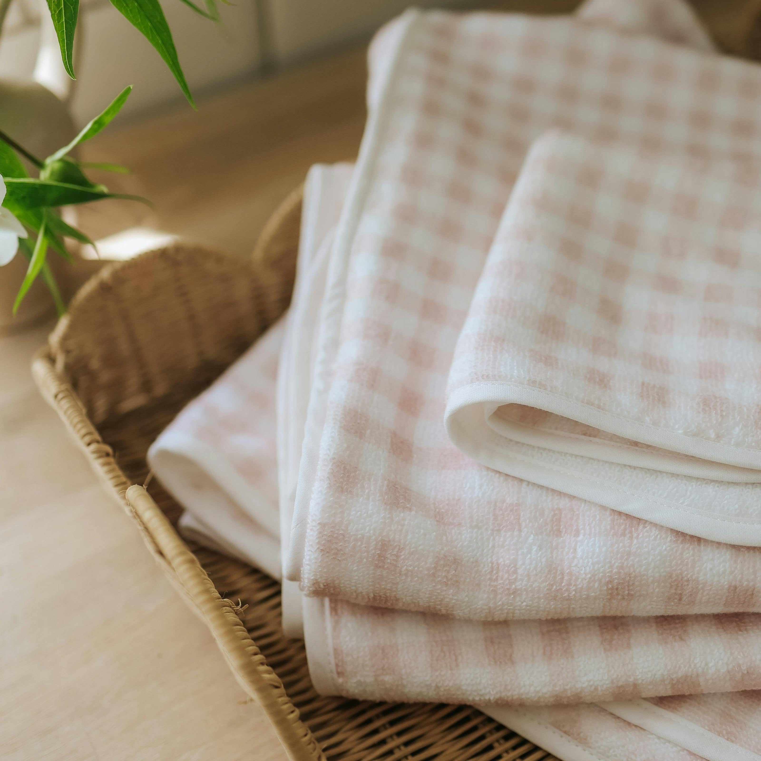 Picnic Gingham Children's Hooded Towel - Pink