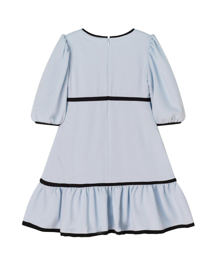 Pearl (light blue)