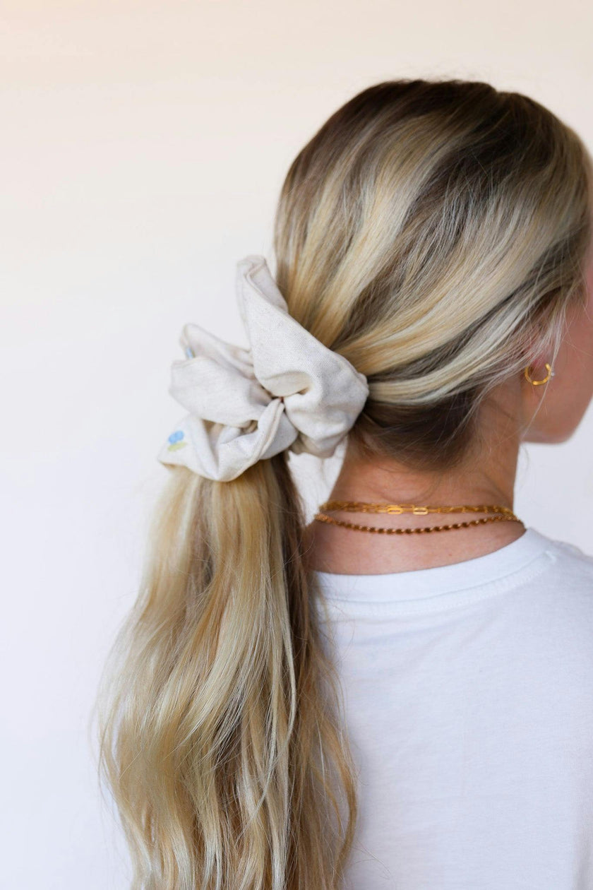 CREAM FARMERS MARKET CORSET SCRUNCHIE