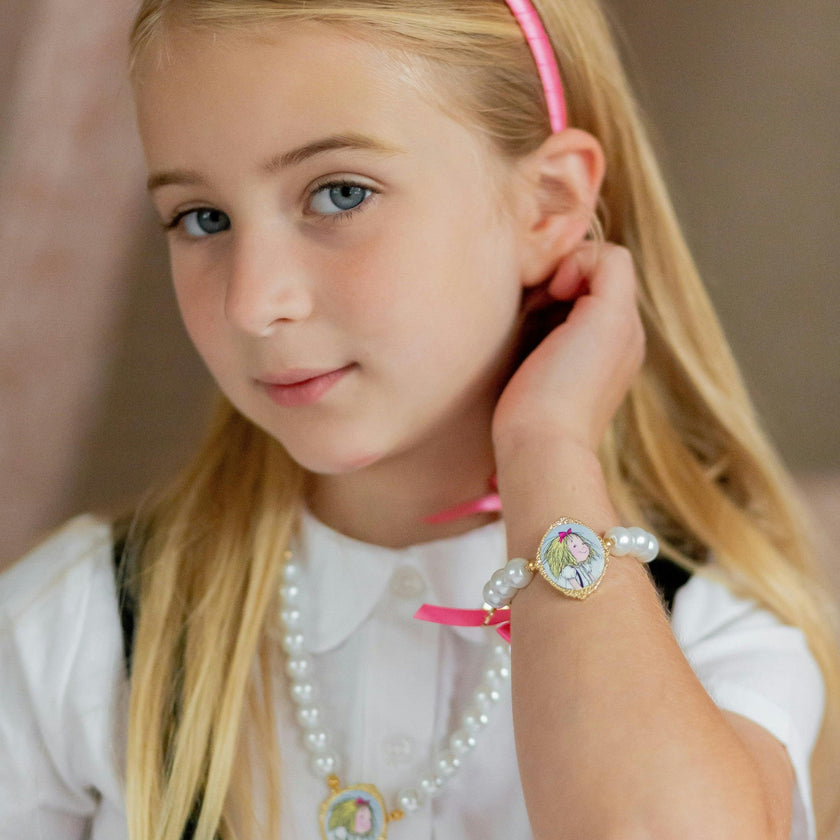 Eloise™ Pearl Bow Necklace
