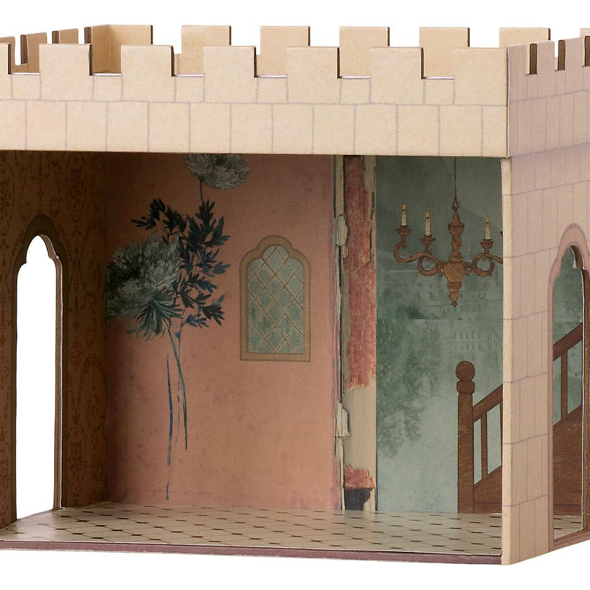 Castle Hall, Mouse