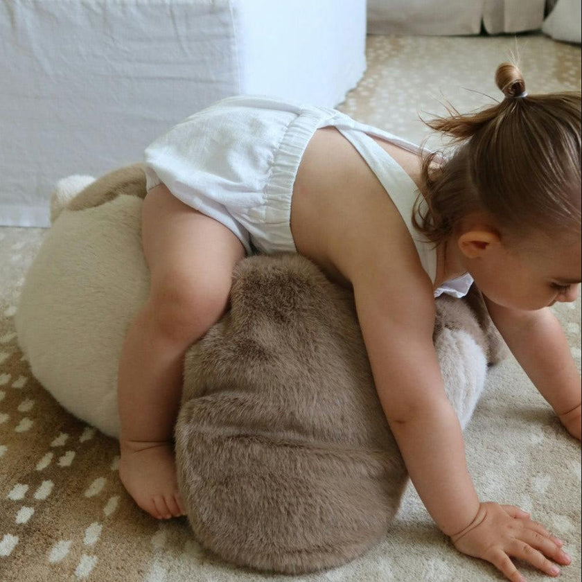 BUNNY POUF