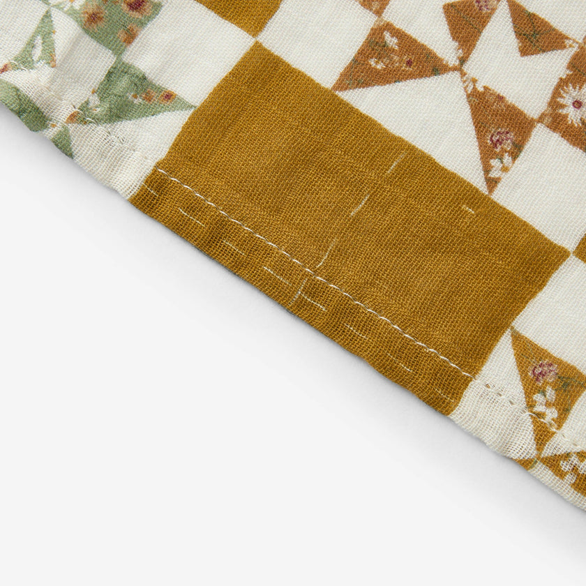 Quilt Organic Cotton Two-Piece Burp Cloth Set