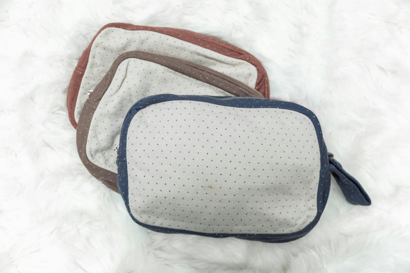 Knitted Dotted-Print Blanket with Zippered Pouch