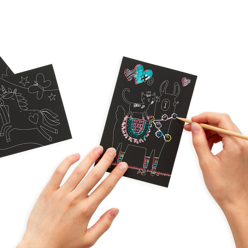 Scratch and Scribble Mini Scratch Art Kit - Funtastic Friends - 8 Cards 1 Sticker Sheet