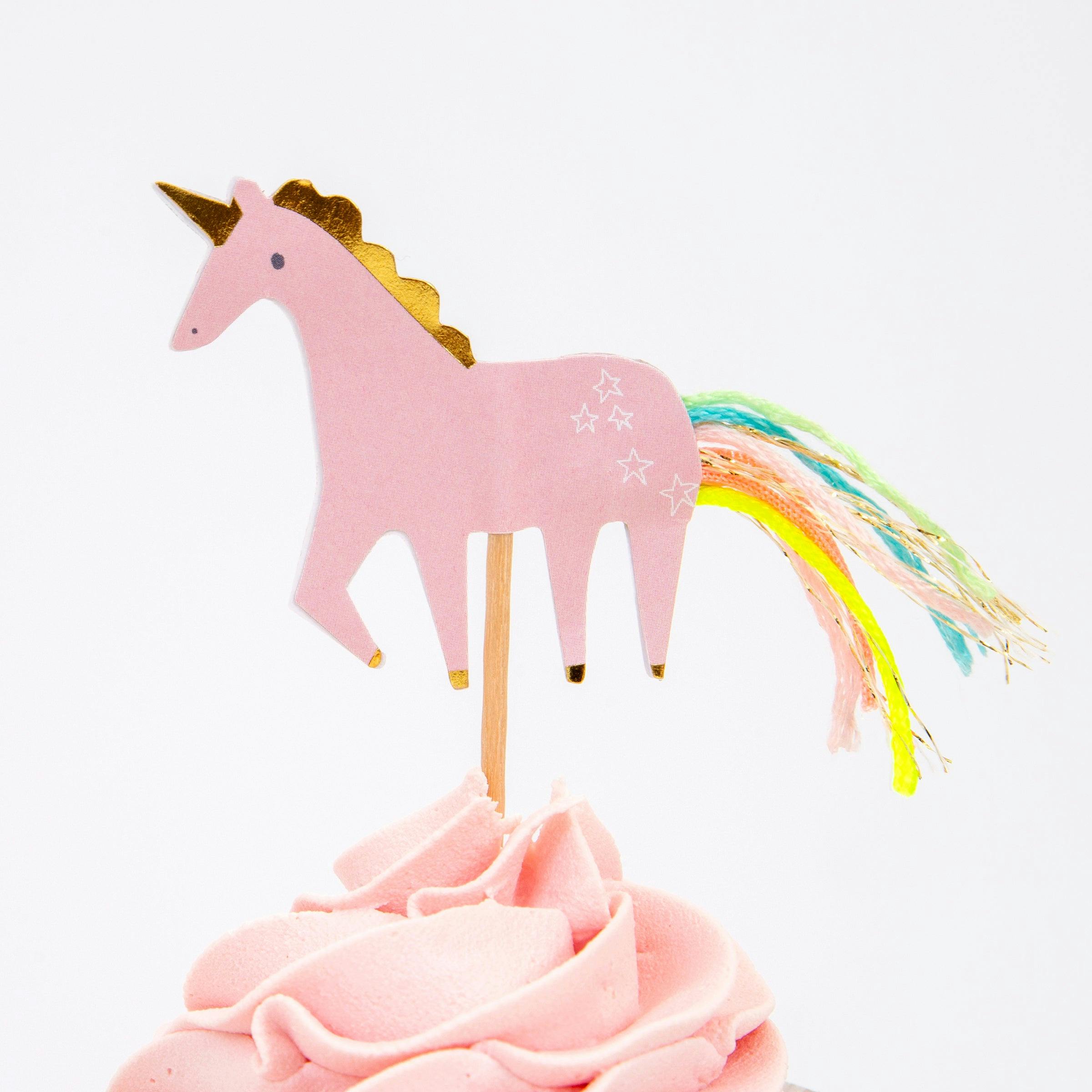 I Believe In Unicorns Cupcake Kit