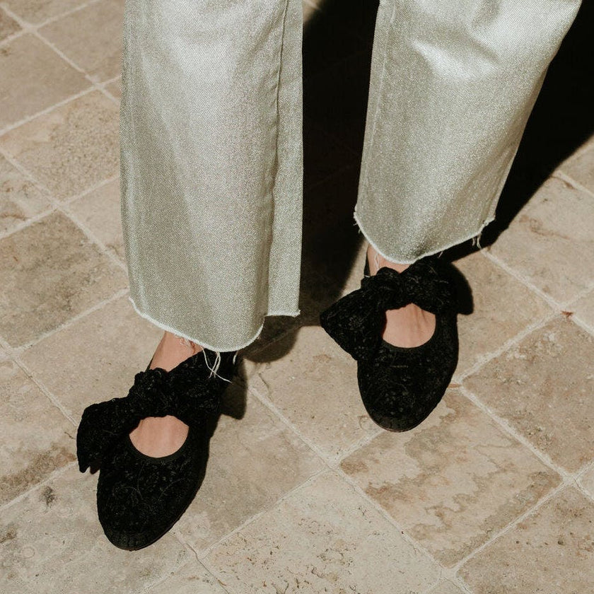 Lyra Sylva Black