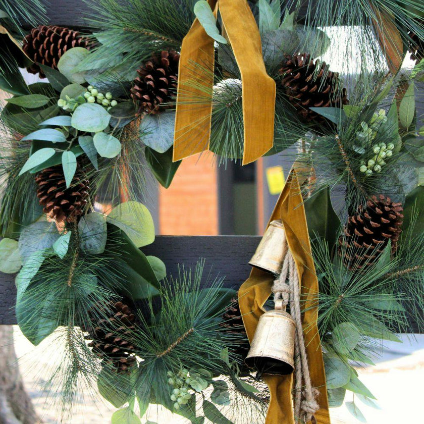 28" Magnolia, Eucalyptus, Pinecone, & Needle Pine Wreath