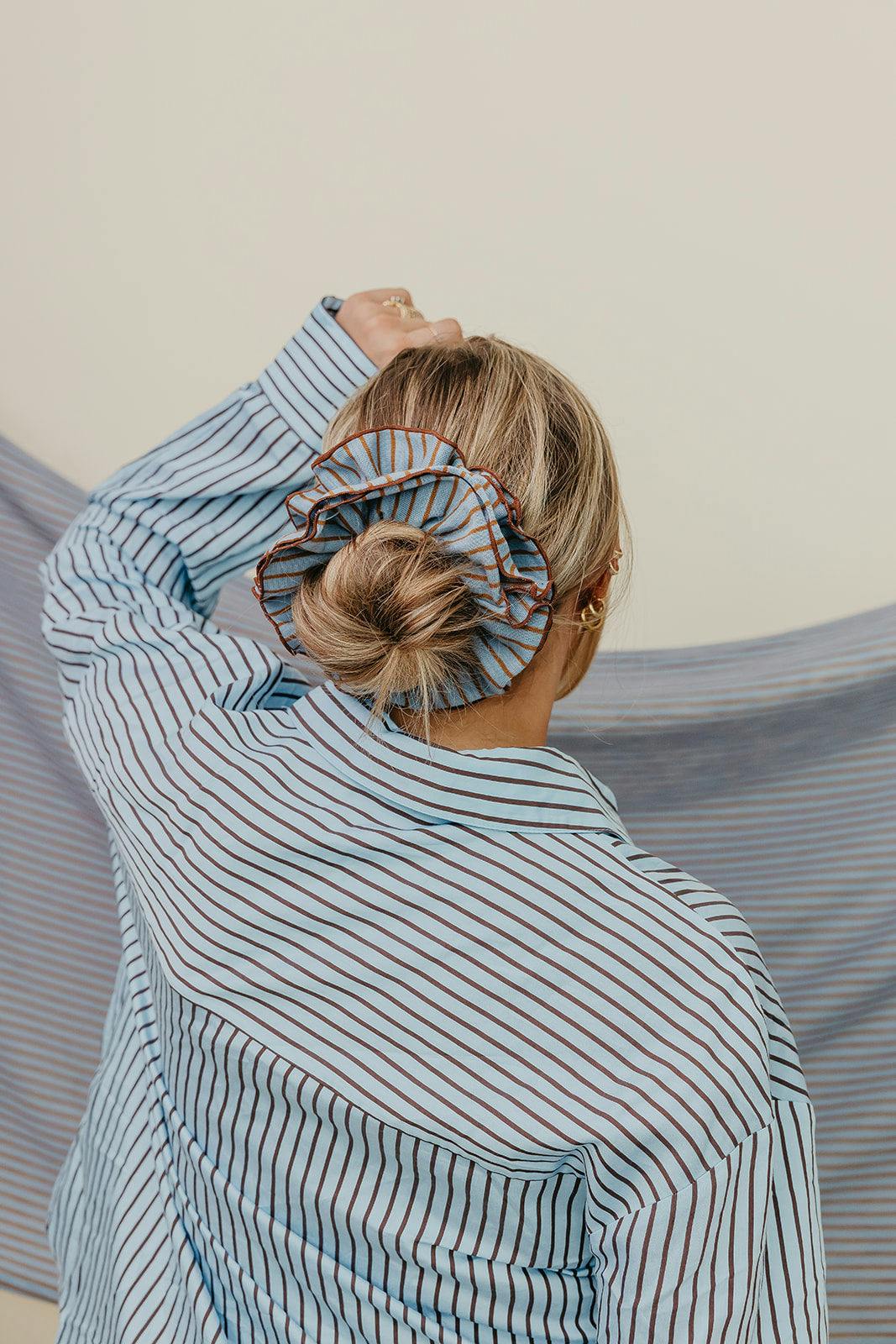 STRIPED CORSET SCRUNCHIE