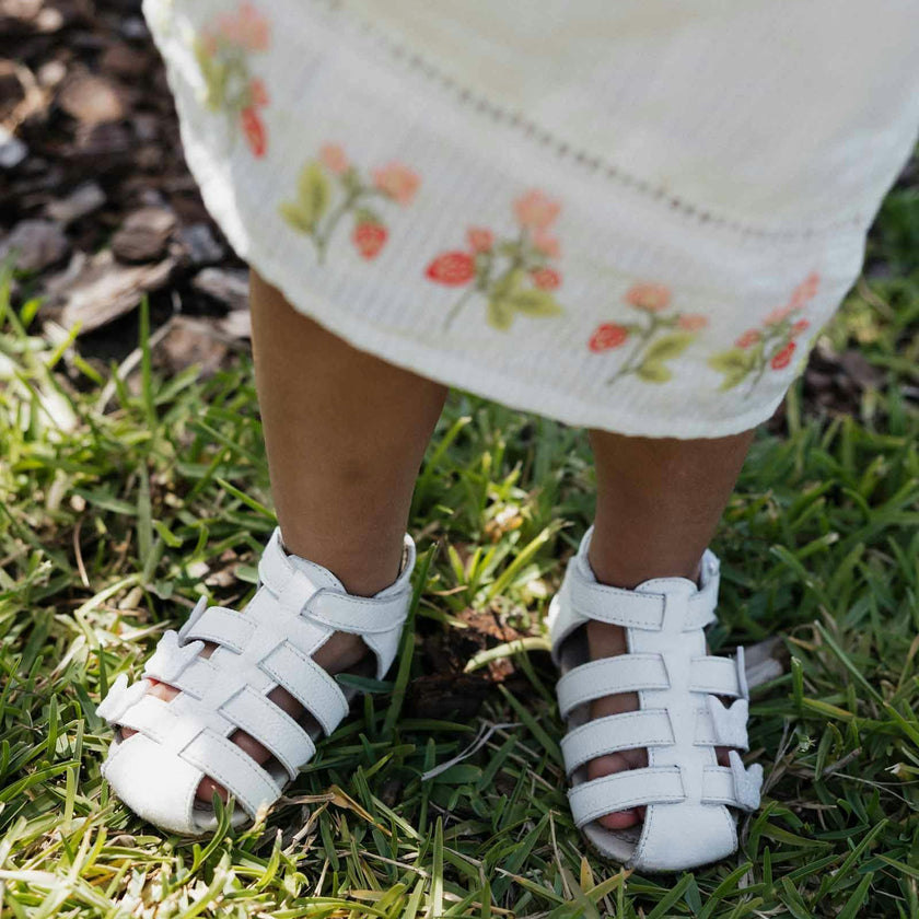 Mariposa White Leather Sandal