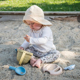 Tiny BIO: Bucket