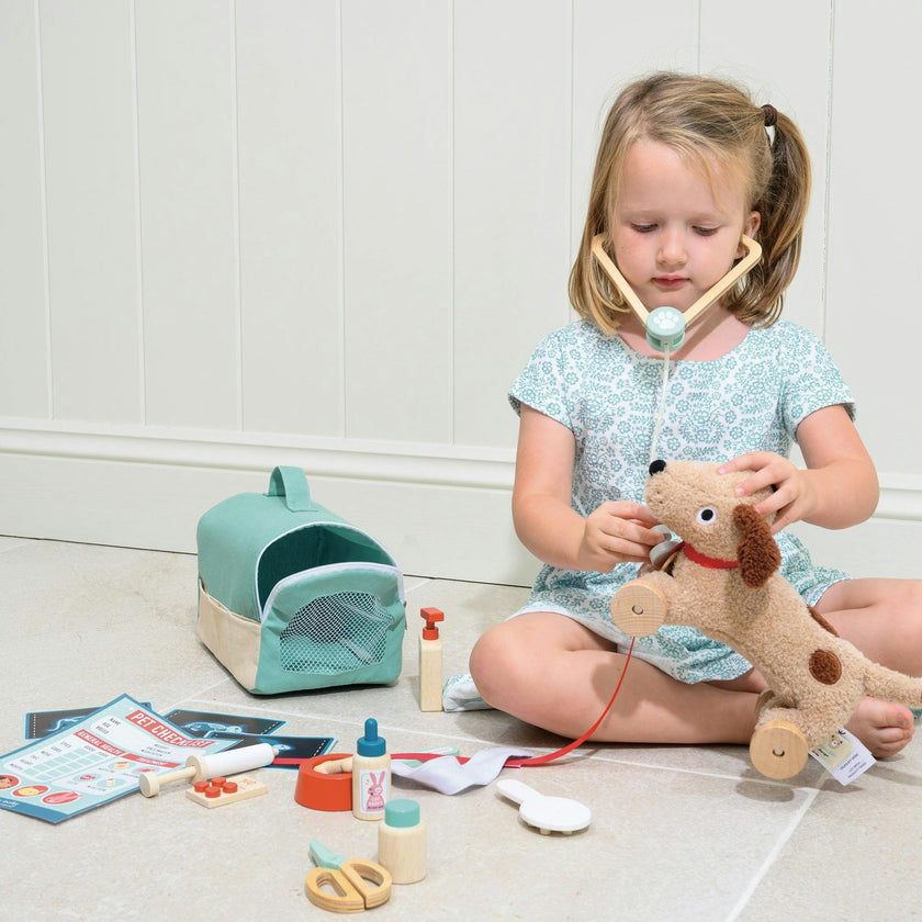 Animal Rescue Vet Case