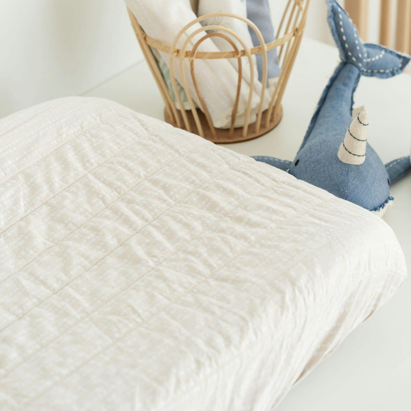Cove Quilted Change Pad Cover (Neutral Dot)