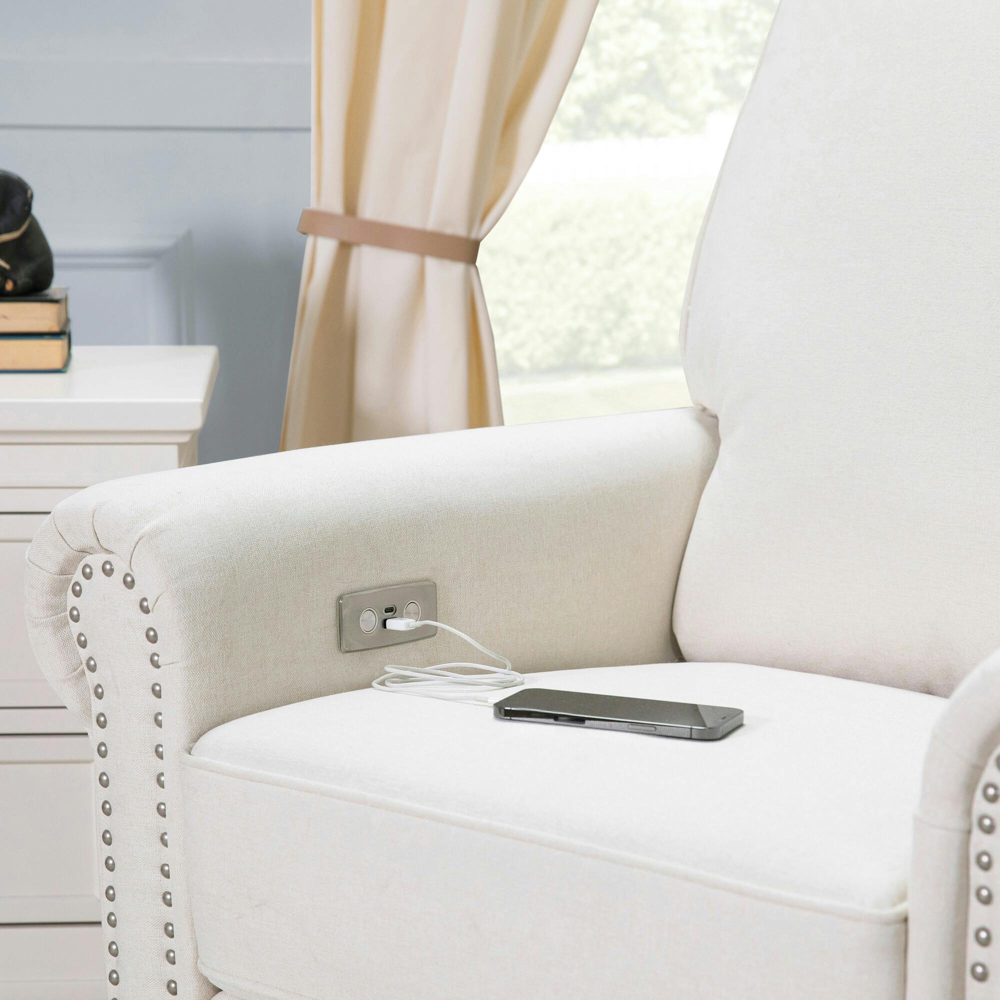 Linden Electronic Recliner And Swivel Glider