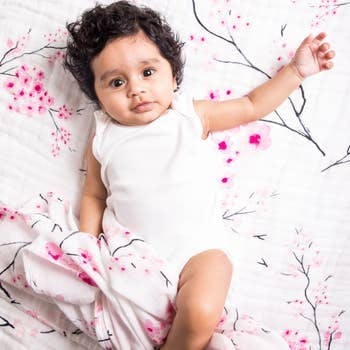 Organic Muslin Swaddle Gift Set