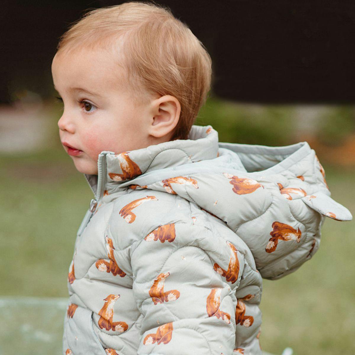 Lightweight Down Hooded Jacket