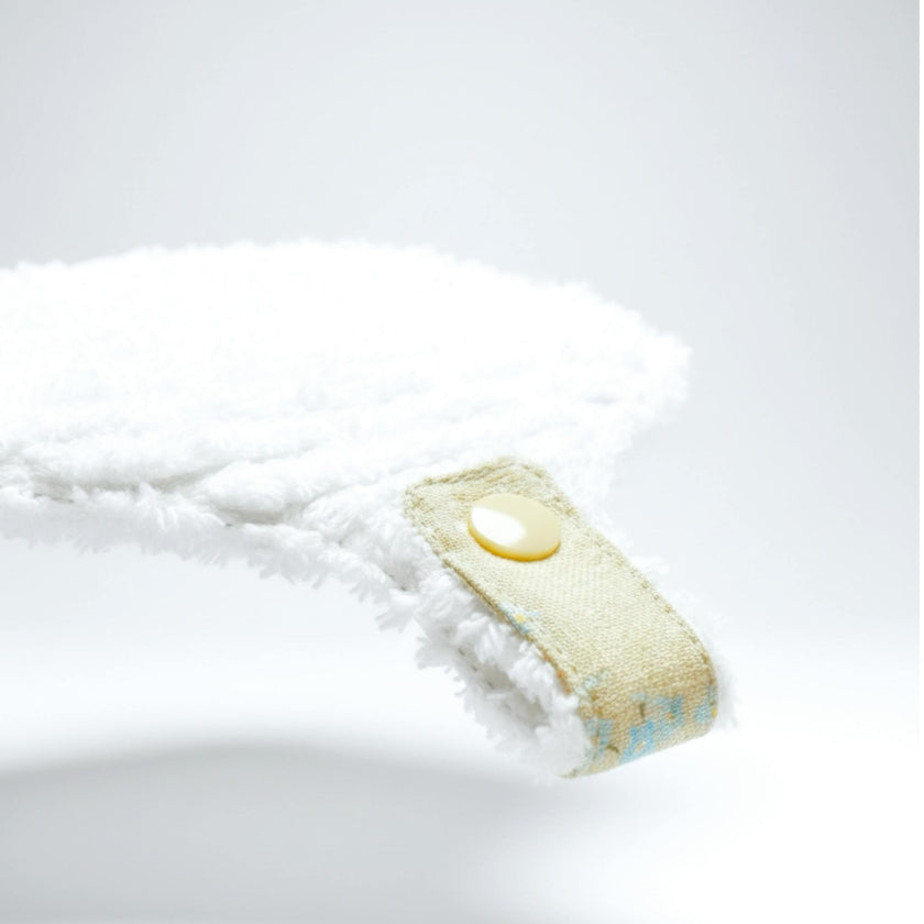Heirloom Pacifier Bib – Hedgerow Floral
