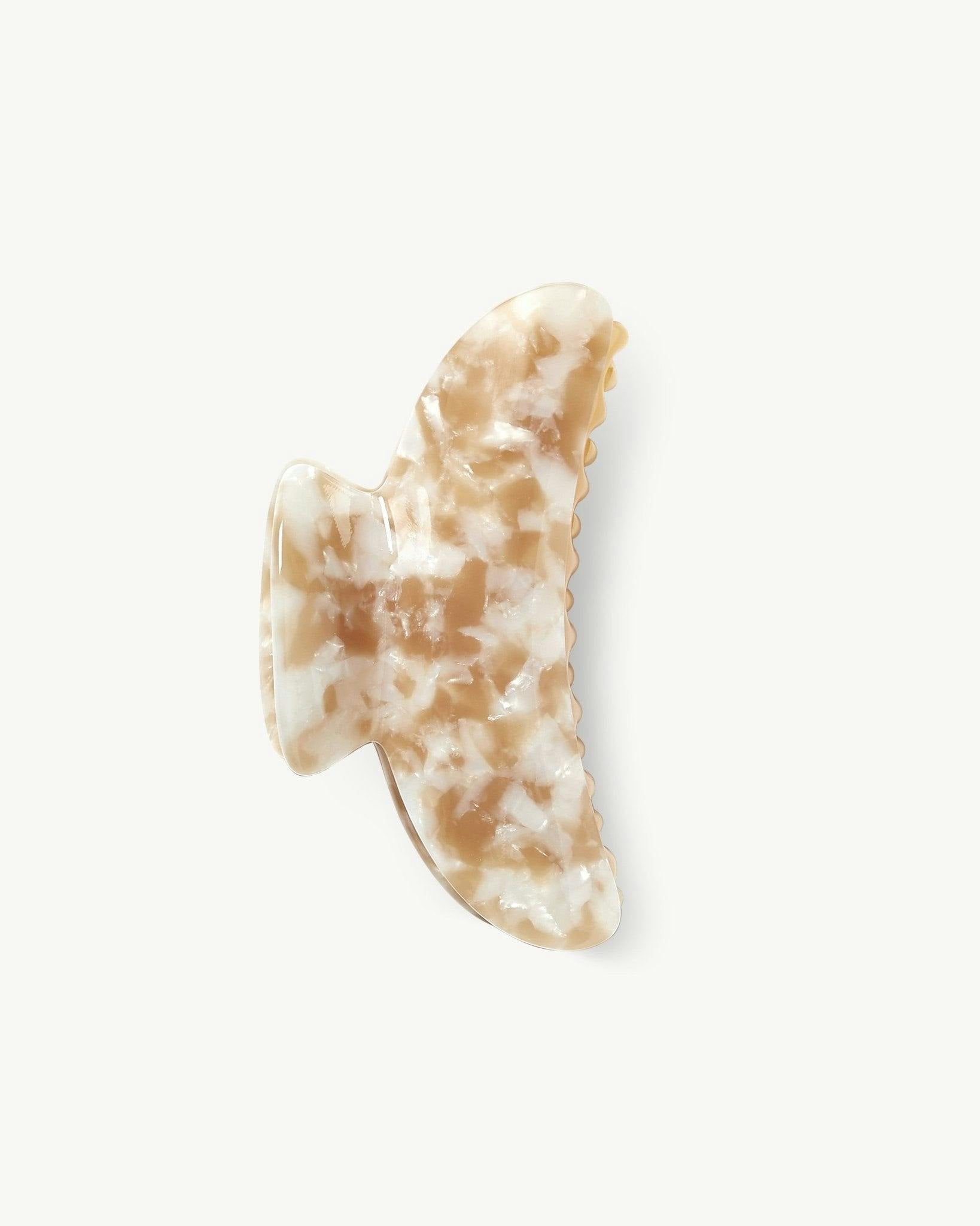 Grande Heirloom Claw in Taupe Shell